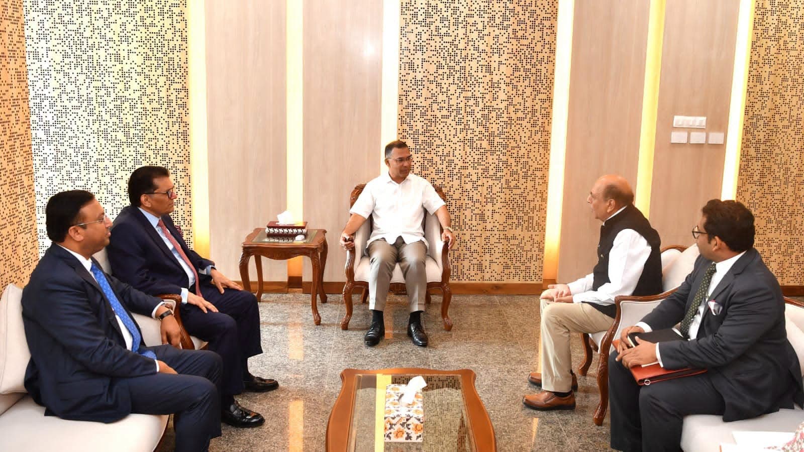শেখ হাসিনা ও হাদি হত্যা মামলার আসামিদের ফেরত চাইল বাংলাদেশ