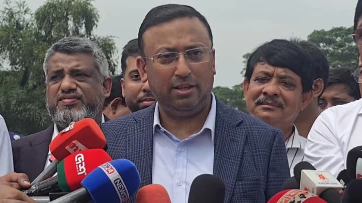 ভারতের সঙ্গে সম্পর্কে জাতীয় স্বার্থকে অগ্রাধিকার দেওয়া হবে: হুমায়ুন কবির