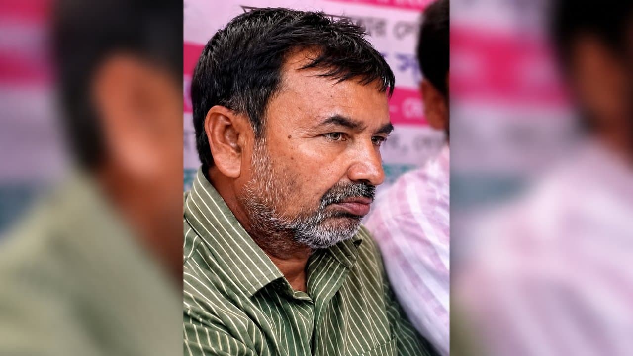 নেত্রকোণায় স্কুলছাত্রী ধর্ষণ মামলায় বিএনপি নেতাসহ ৫ জনের বিরুদ্ধে মামলা