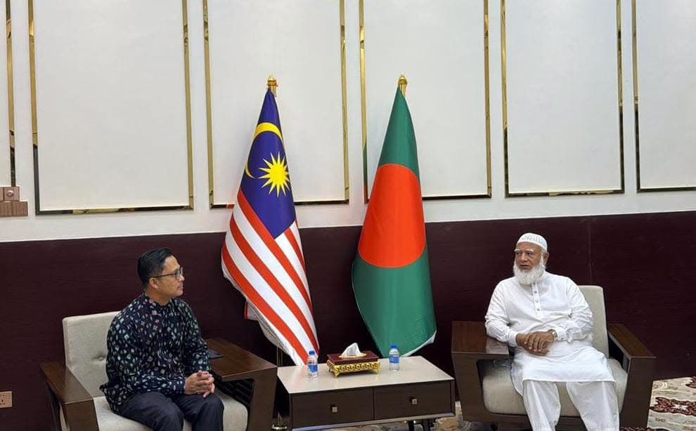 বিরোধীদলীয় নেতার সঙ্গে মালয়েশিয়ার হাইকমিশনারের সৌজন্য সাক্ষাৎ
