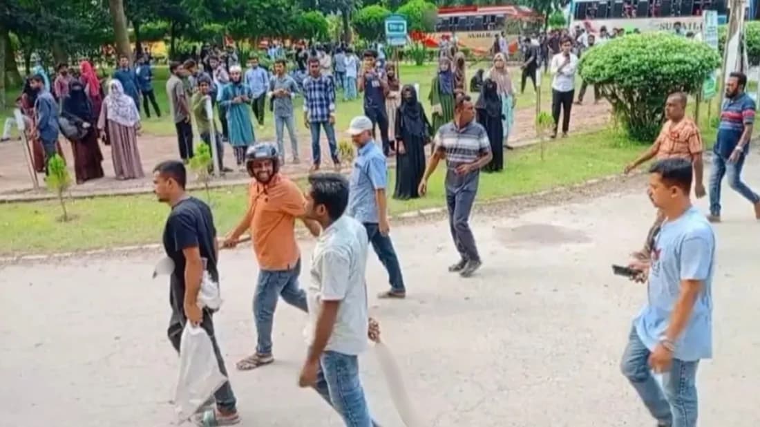 ইবিতে সংঘর্ষ: অস্ত্র হাতে ১৯ বহিরাগত শনাক্ত
