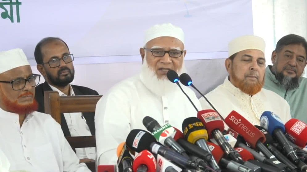 সংসদে কথার গুরুত্ব না পাওয়ায় রাজপথে নামতে হয়েছে: শফিকুর রহমান