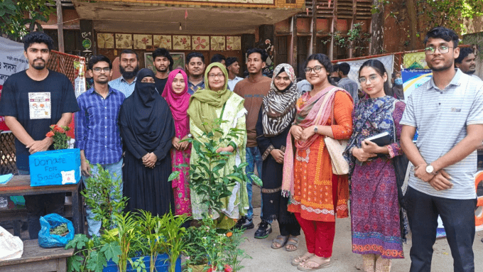 শিক্ষার্থীদের স্বপ্নপূরণে পাশে থাকার অঙ্গীকার, অধ্যাপক ফাহমিদা আখতারের ‘আনন্দপাঠ’