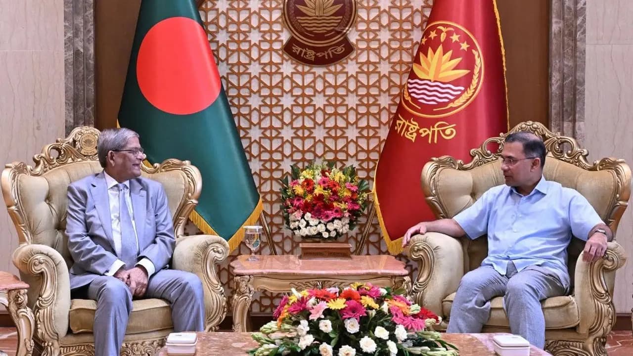 বঙ্গভবনে রাষ্ট্রপতির সঙ্গে প্রধানমন্ত্রীর প্রথম সৌজন্য সাক্ষাৎ