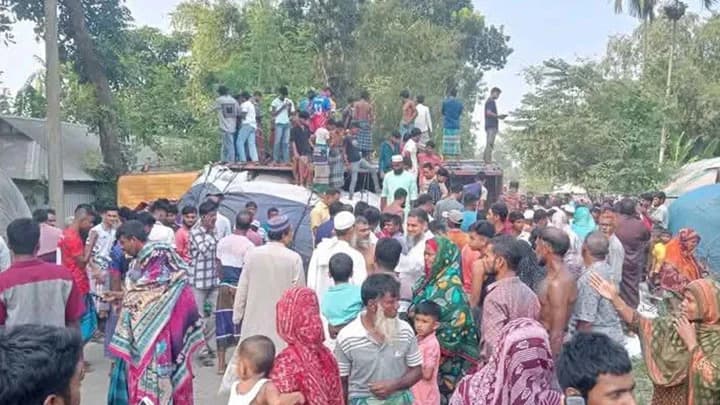 কুড়িগ্রামে ট্রাকের ধাক্কায় অটোরিকশার ৫ যাত্রী নিহত