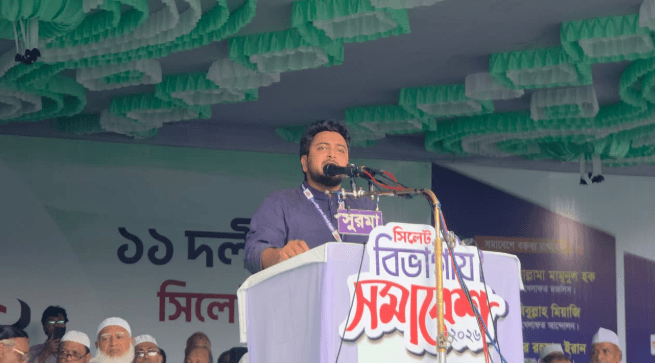 ভারতের আন্দোলনরত শিক্ষার্থীদের অভিনন্দন জানালেন নাহিদ ইসলাম