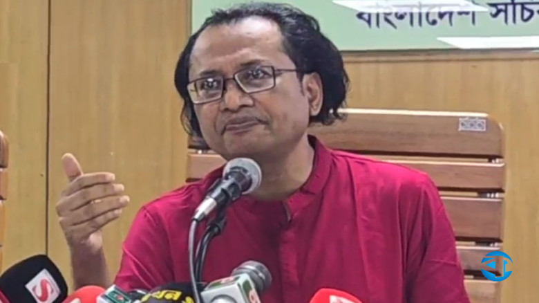 প্রয়োজন হলে মন্ত্রিসভায় দপ্তর পুনর্বণ্টন করবেন প্রধানমন্ত্রী: তথ্য উপদেষ্টা